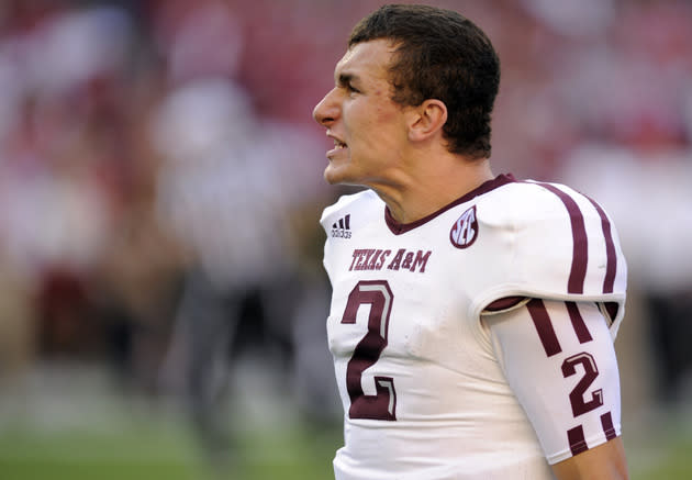 Johnny Manziel Threw Out A First Pitch For The Padres Worthy Of A Heisman  Trophy