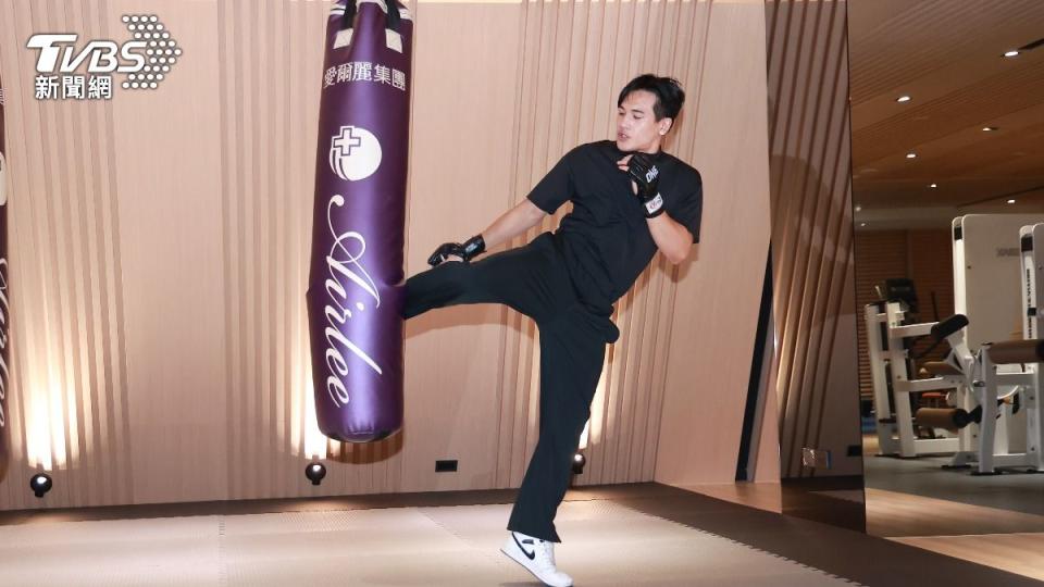 台日職業格鬥選手青柳克明原本要跟唐治平進行泰拳友誼賽。（圖／黃城碩攝）