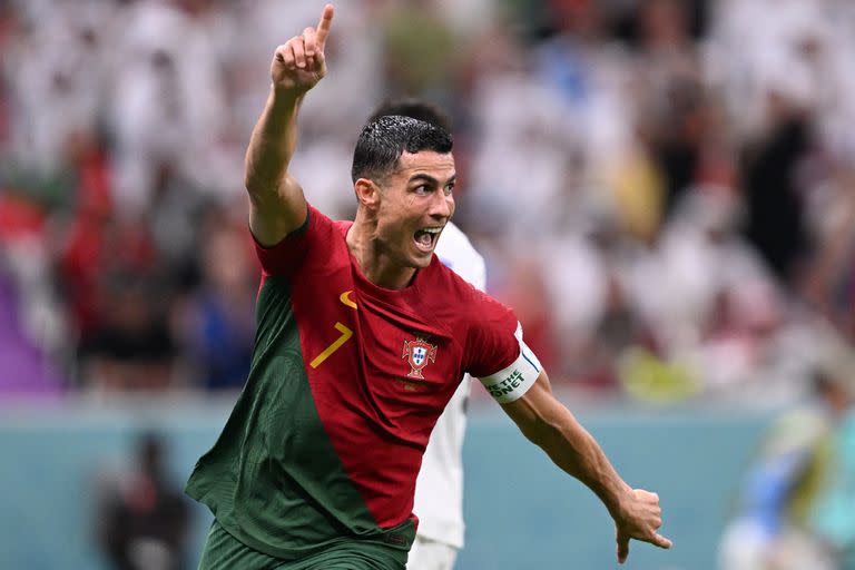 Cristiano Ronaldo festejó el primer gol de Portugal como propio, pero lo marcó Bruno Fernandes