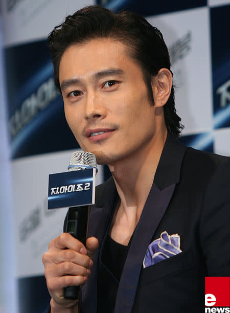 [Photo] Lee Byung Hun Attends ′G.I. Joe 2′ Press Day After Denying Dating Rumors