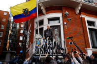 FILE PHOTO: WikiLeaks founder Julian Assange is seen on the balcony of the Ecuadorian Embassy in London, Britain, May 19, 2017. REUTERS/Peter Nicholls/File photo