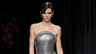 Kendall Jenner turned back the clock with bouffant hair at Paris ...