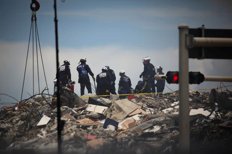 Partial collapse of residential building in Surfside