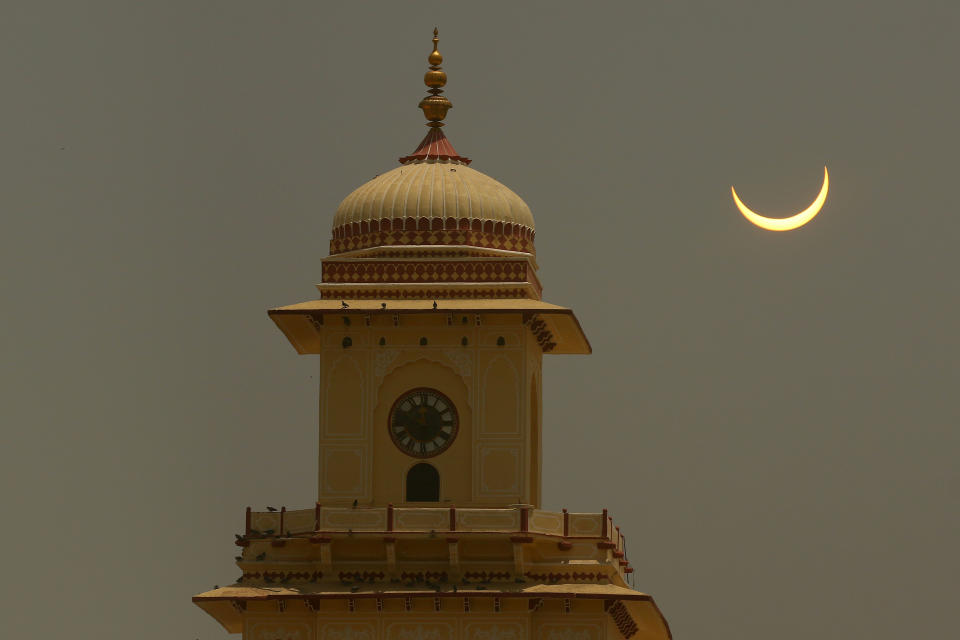 A view of solar eclipse as seen in the sky from City Palace, in Jaipur, Rajasthan, India,June 21, 2020.(Photo by Vishal Bhatnagar/NurPhoto via Getty Images)