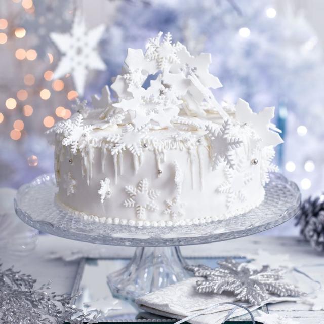 Christmas Cake with 'Frosticle' Icing