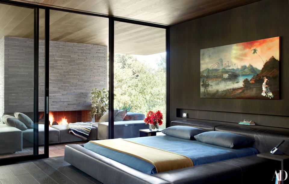 Ron Radziner's California Home Operates in Perfect Harmony with Its Surroundings