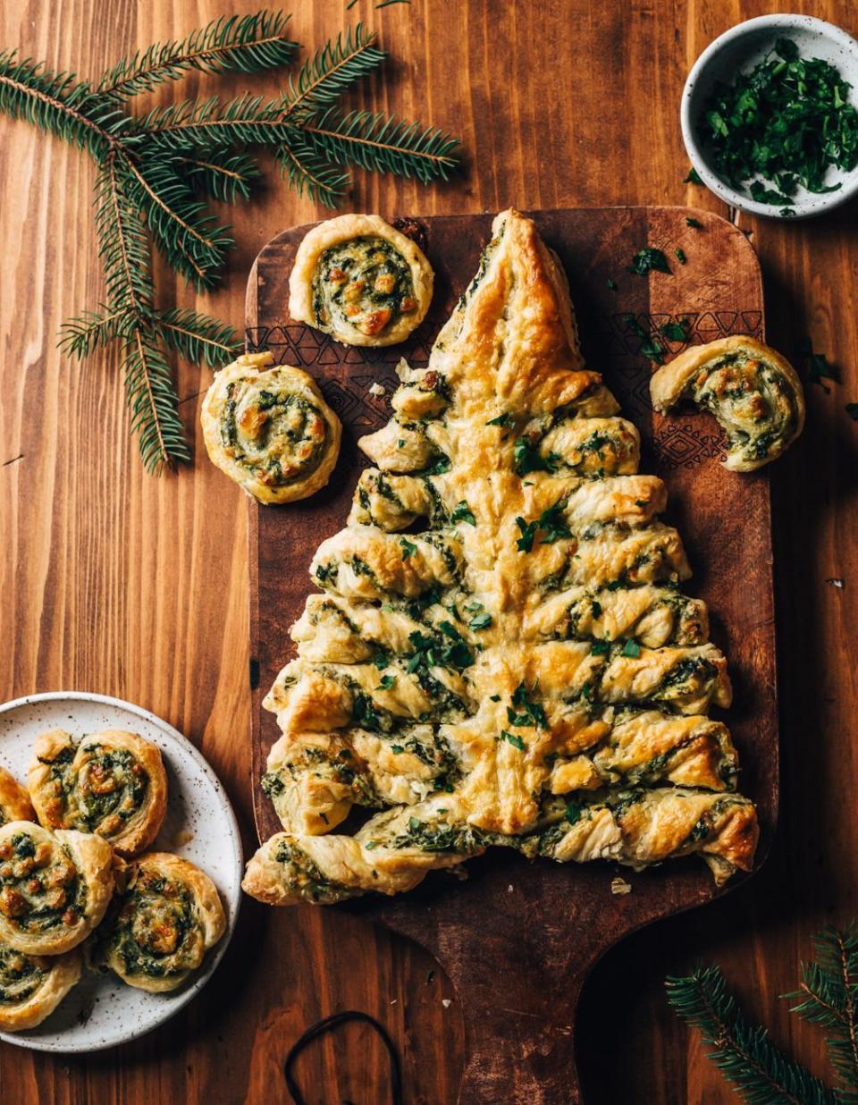 Sapin de Noël feuilleté aux épinards