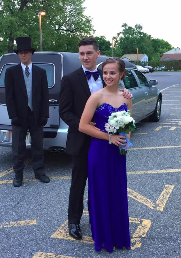 Megan's and her date didn't arrive hand-in-hand but the teen still got her perfect prom picture. Photo: nj.com