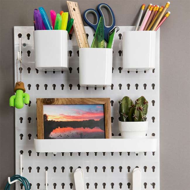 Poundland-hanging-peg-board