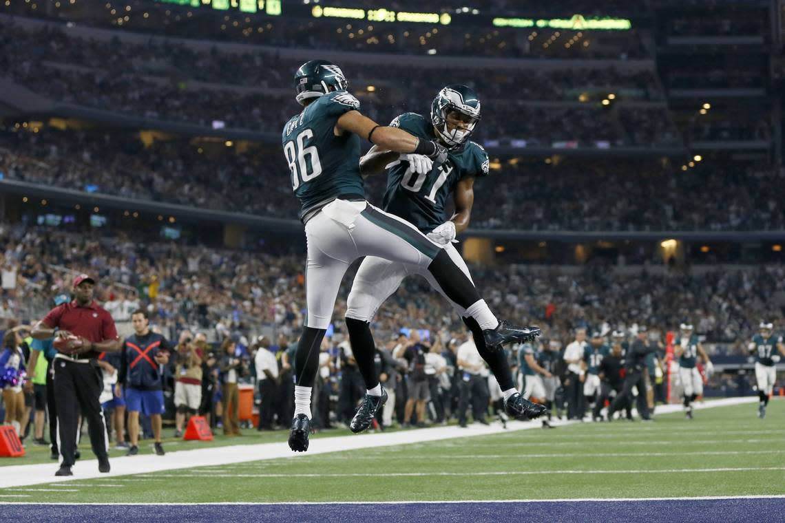 Oct 30, 2016; Arlington, TX, USA; Philadelphia Eagles wide receiver Jordan Matthews (81) celebrates scoring a touchdown with tight end Zach Ertz (86) in the third quarter at AT&T Stadium. Mandatory Credit: Tim Heitman-USA TODAY Sports