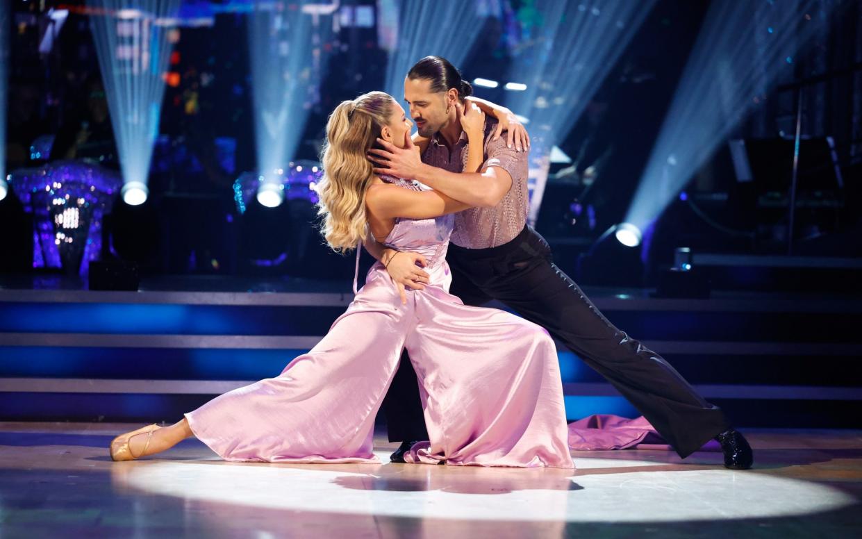 Zara McDermott dancing with Graziano Di Prima