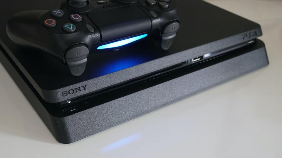 PS4 Connection 4