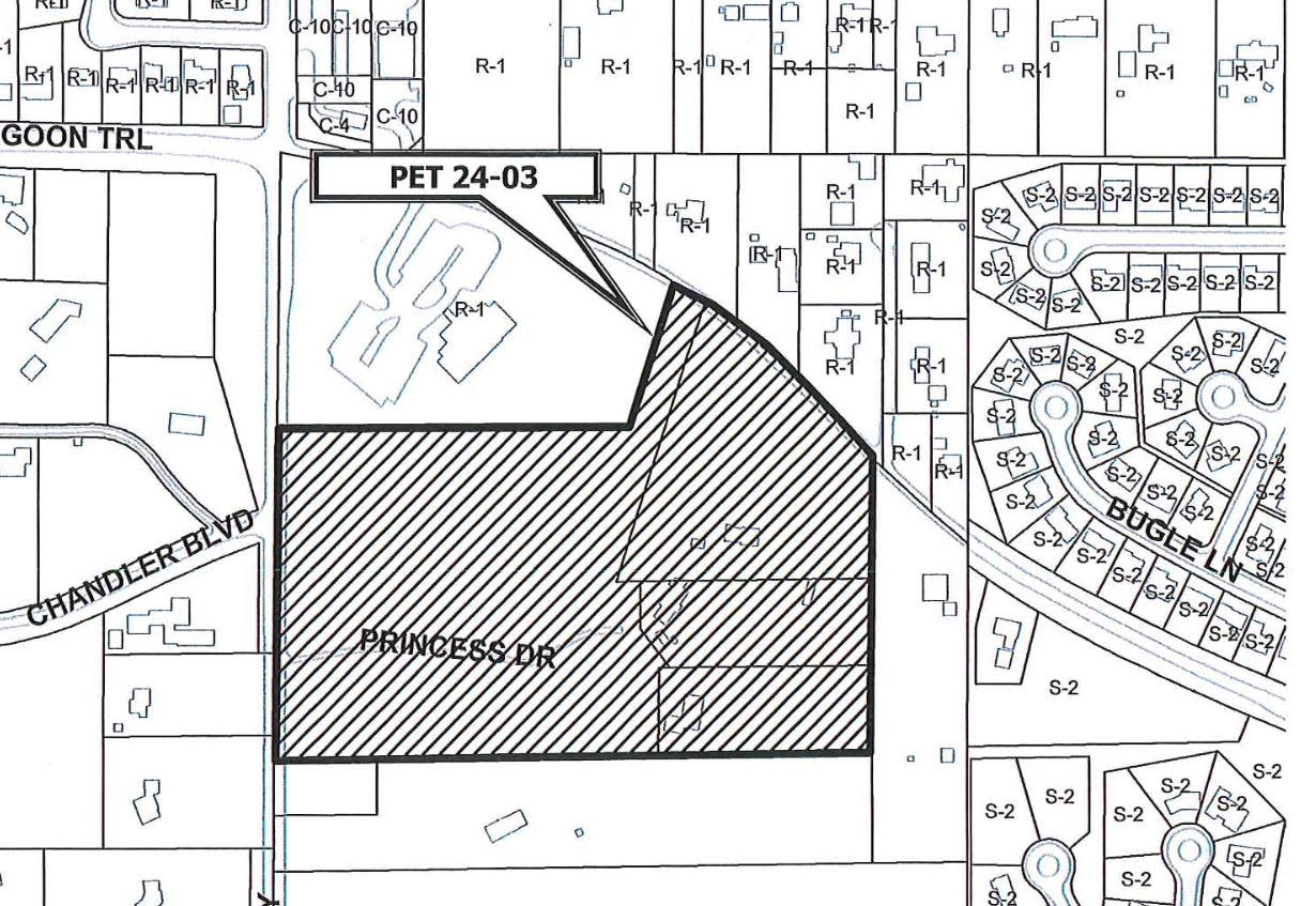 This map shows the 18-acre tract being considered for annexation into the city by the Mishawaka Common Council for a 51-lot subdivision off of Dragoon Trail and Bremen Highway.