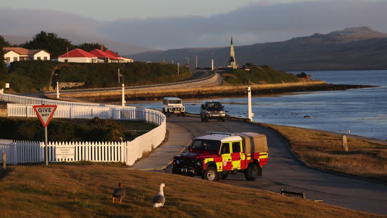 En Puerto Argentino viven la mayoría de los 2841 habitantes que residen en el archipiélago