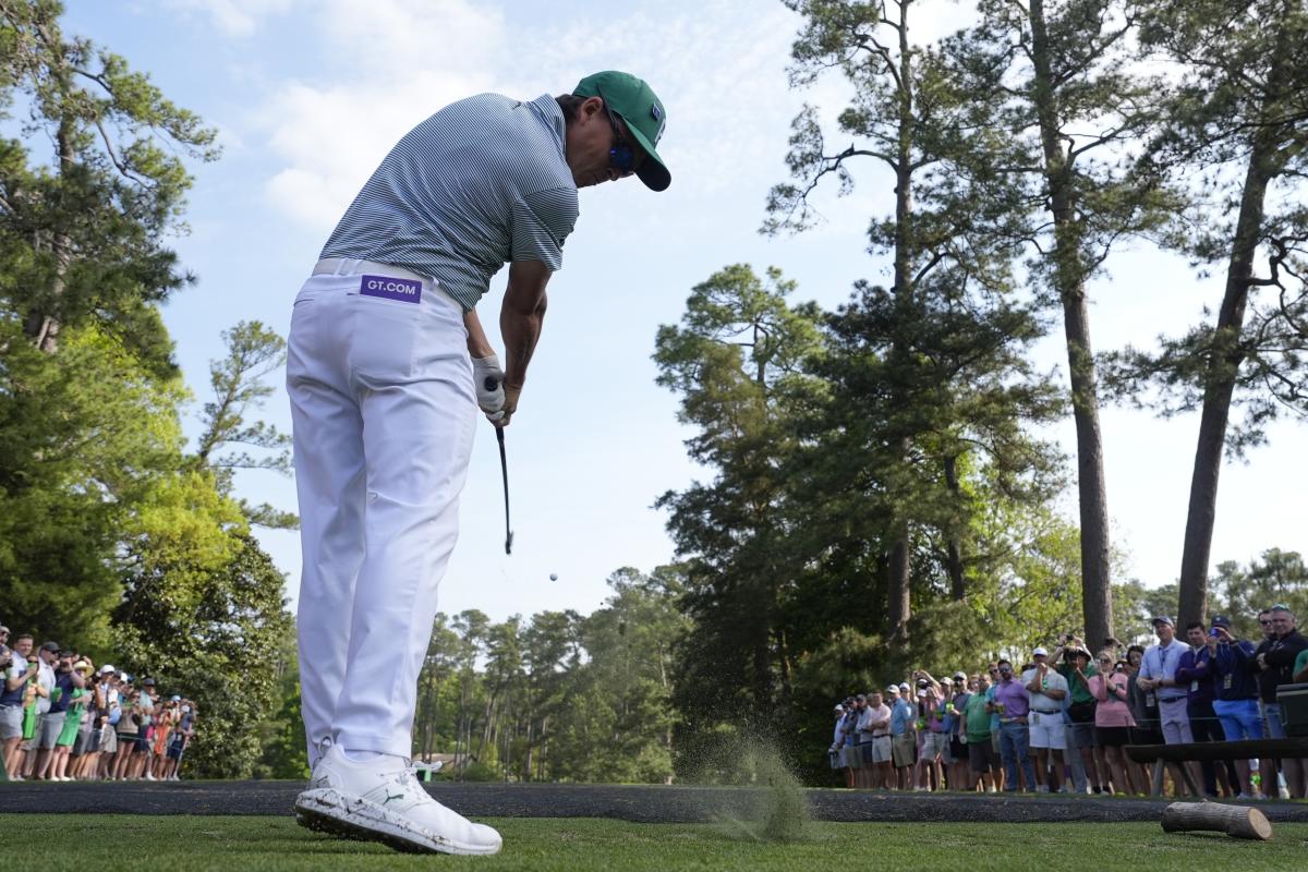 Fowler wins the Par 3 Contest in his return to the Masters after a 3