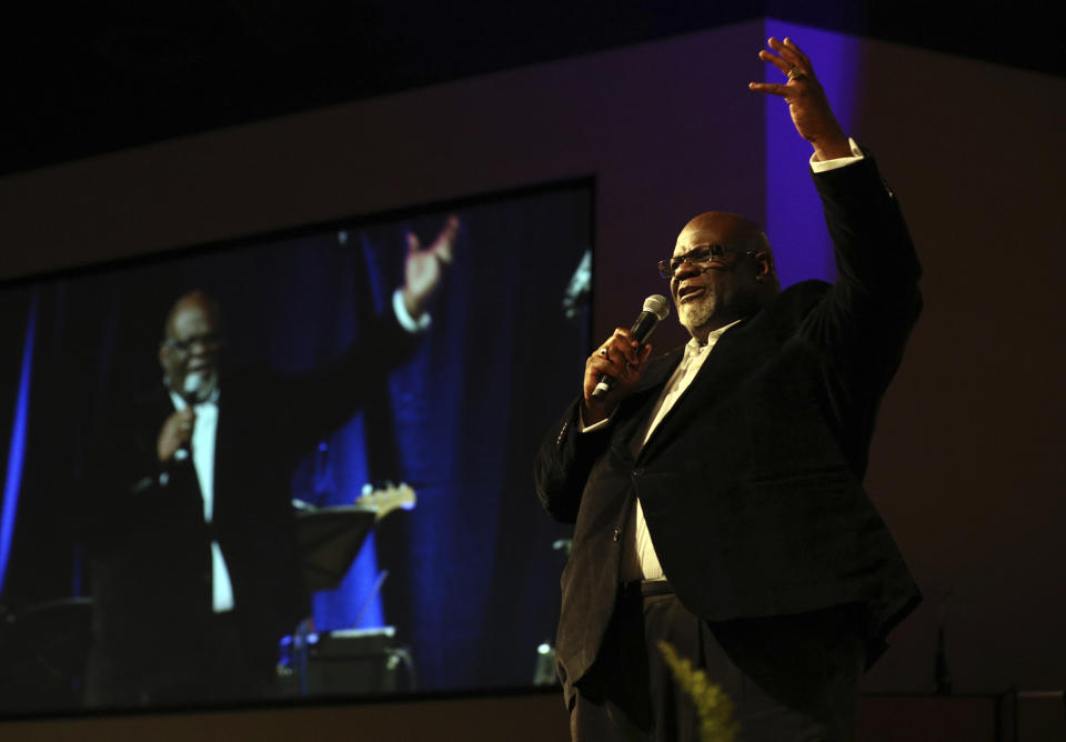 Dwight McKissic, pastor of Cornerstone Baptist Church, speaks during services in Arlington, Texas, on Sunday, June 6, 2021. McKissic is endorsing white pastor Ed Litton of Redemption Church in Saraland, Ala., for the presidency of the Southern Baptist Convention in 2021. (AP Photo/Richard W. Rodriguez)