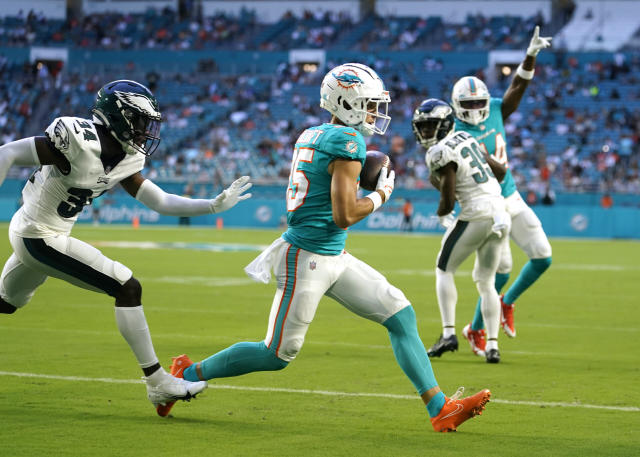 Miami Dolphins News 3/18/23: Dolphins bring back River Cracraft