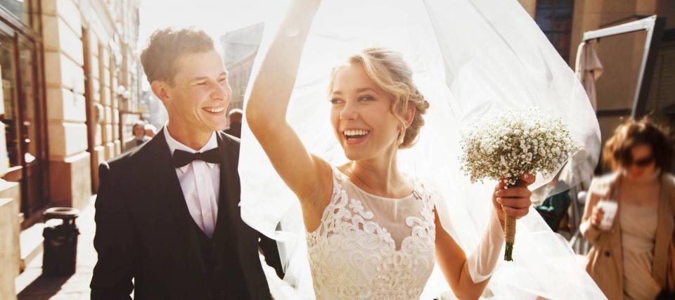 15 Unexpected Wedding Costs That You Can Avoid