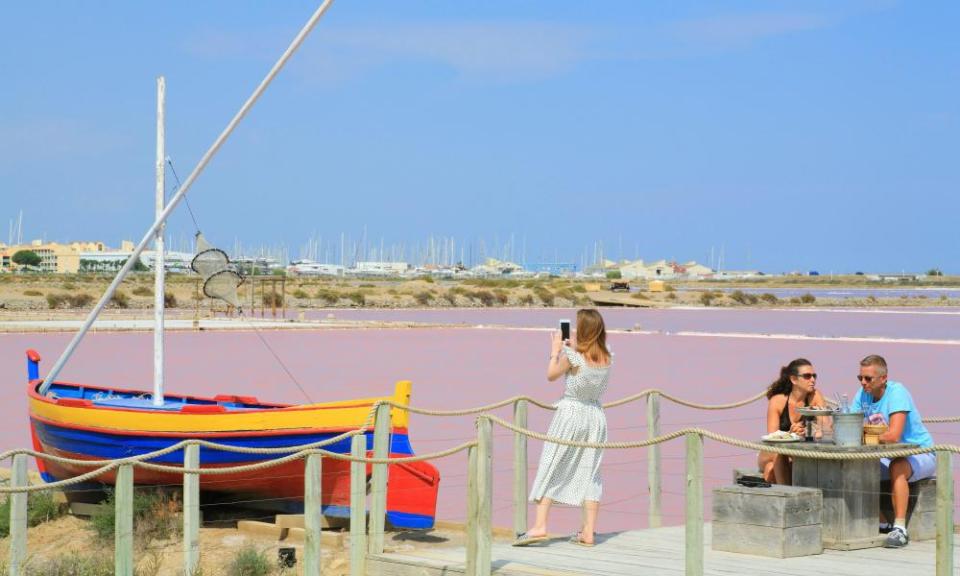 Terrace of the restaurant La Cambuse du Saunier in Gruissan, where salt has been exploited since antiquity.