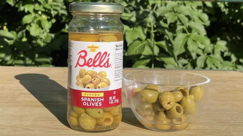 Bell's Pitted Spanish Olives