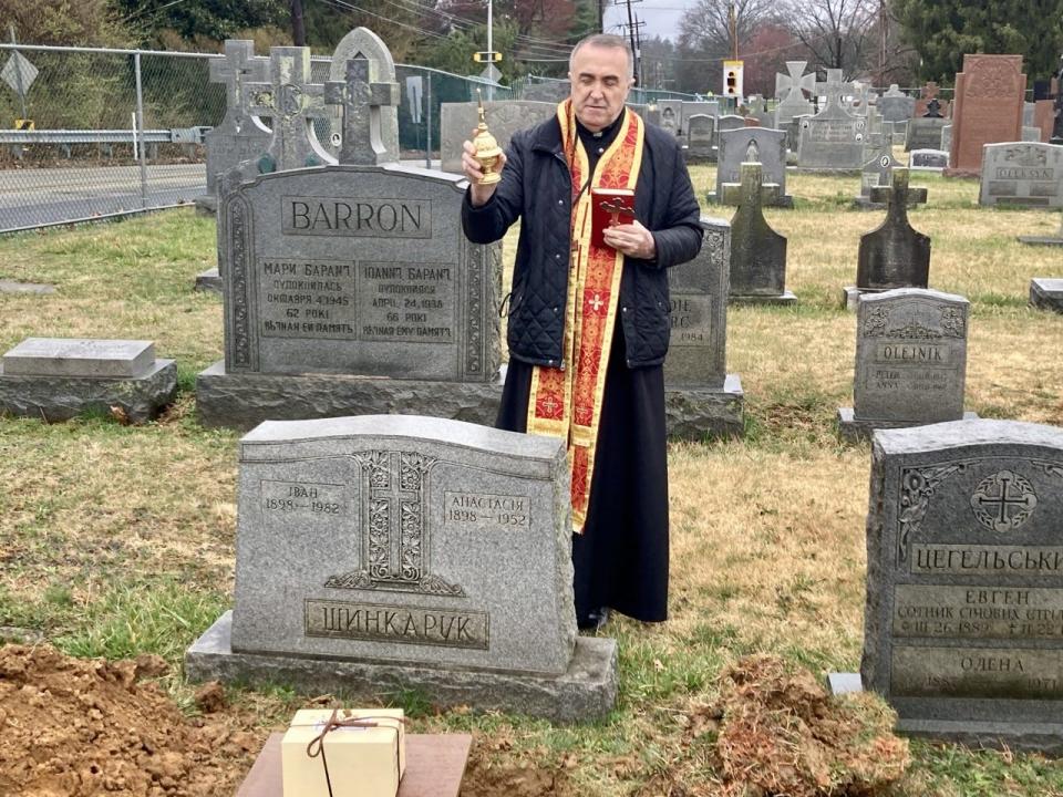 Father Wasyl Kharuk of St Michael’s Ukrainian Catholic Church  performs a panachida at the grave of Casimir Shynkaruk,  who died in 1999.  He was buried on March 25, 2023.