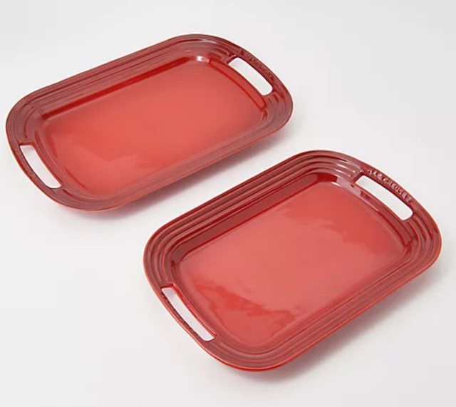 Le Creuset Set of 2 Signature Serving Platters
