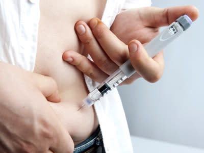 Lebenslanges Spritzen: Typ-1-Diabetiker brauchen täglich Insulin. (Bild: thinkstock)
