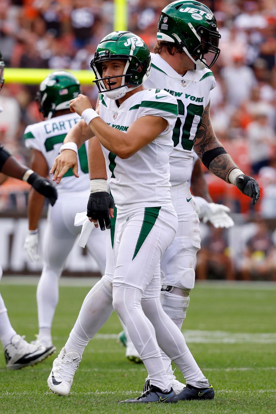 New York Jets punter Braden Mann (7) reacts after his successful onside kick against the Browns, Sunday, Sept. 18, 2022, in Cleveland.