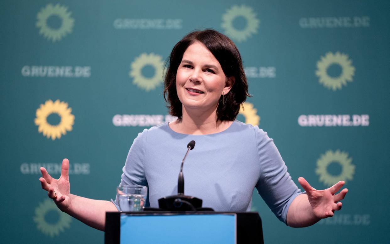 Grünen-Chefin Annalena Baerbock will Inlandsflüge überflüssig machen – jedoch nicht verbieten