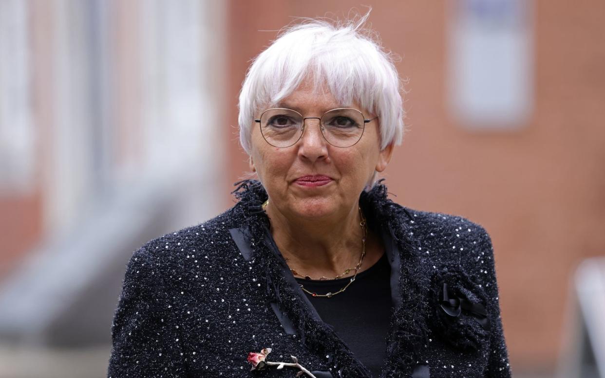 Die Grünen-Politikerin Claudia Roth ist ein häufiges Opfer von Hass im Netz. Doch sie setzt sich zur Wehr. (Bild: Getty Images/Andreas Rentz)