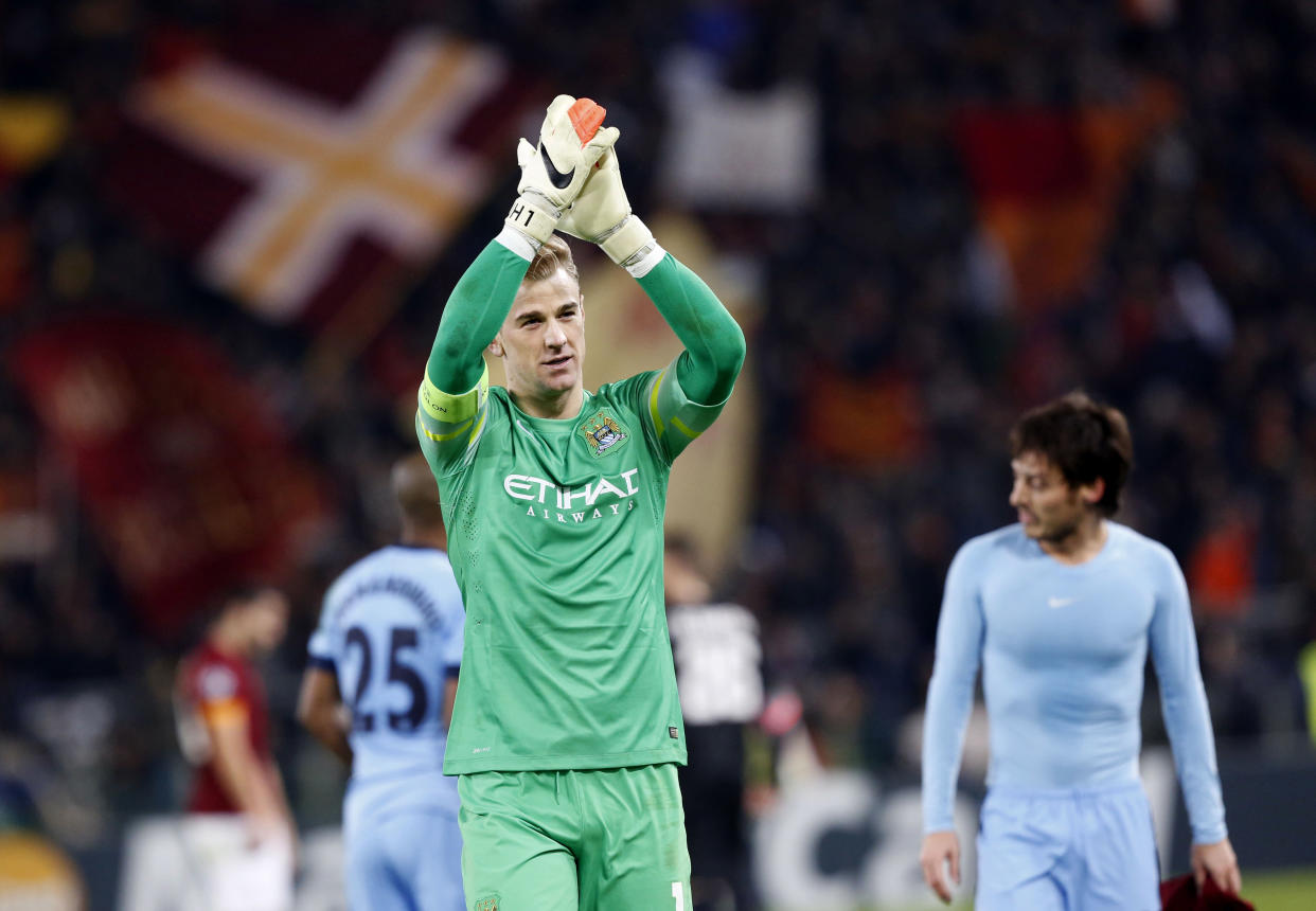 Manchester City&#39;s goalkeeper Joe Hart celebrates at the end of a Group E Champions League soccer match between Roma and Manchester City at the Olympic stadium in Rome, Italy, Wednesday Dec.10, 2014. Manchester City beat Roma 2-0. (AP Photo/Riccardo De Luca)