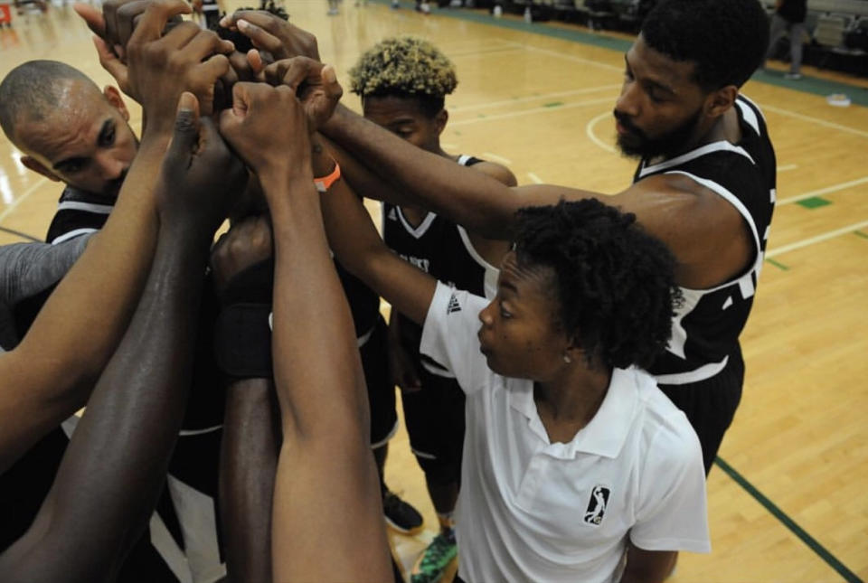 Edniesha Curry received opportunities to coach NBA prospects as part of the league’s training program for prospective coaches. (via Maine athletics)