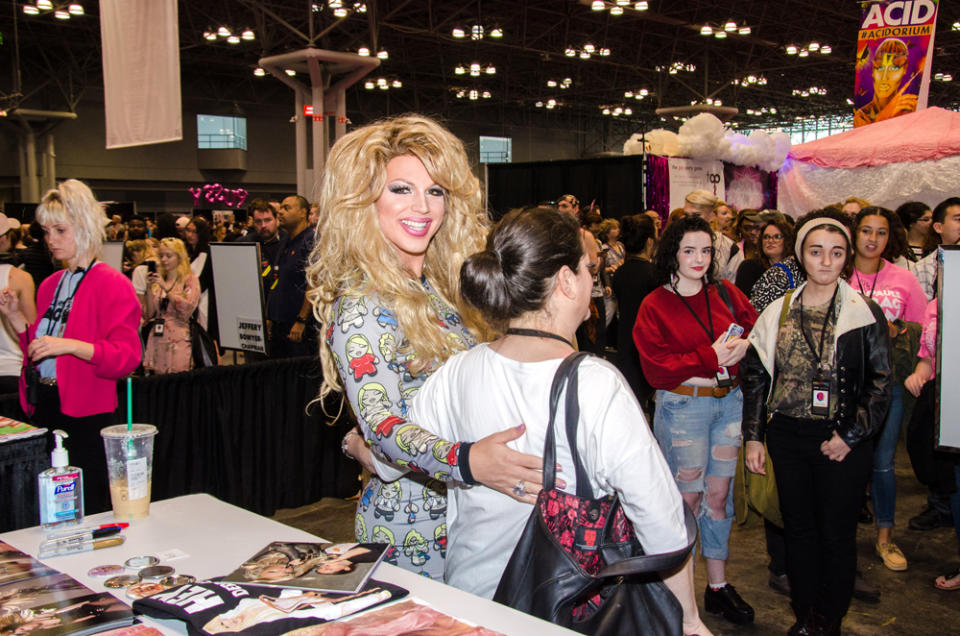 Drag queen fans got the royal treatment at RuPaul’s DragCon. (Photo: The Drunken Photographer for Yahoo)