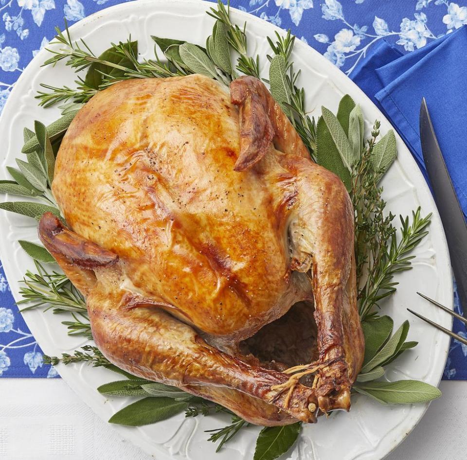<p>When it comes to making this holiday centerpiece, it’s best to stick to the plan! Be sure to set aside time to brine the turkey the day before, then get up early so you have enough time to roast it. Need more advice on planning? Check out <a href="https://www.thepioneerwoman.com/holidays-celebrations/a8404/my-thanksgiving-cooking-schedule/" rel="nofollow noopener" target="_blank" data-ylk="slk:Ree's Thanksgiving timeline;elm:context_link;itc:0;sec:content-canvas" class="link ">Ree's Thanksgiving timeline</a>. </p><p><a href="https://www.thepioneerwoman.com/food-cooking/recipes/a11883/roasted-thanksgiving-turkey/" rel="nofollow noopener" target="_blank" data-ylk="slk:Get Ree's recipe.;elm:context_link;itc:0;sec:content-canvas" class="link "><strong>Get Ree's recipe. </strong></a></p><p><a class="link " href="https://go.redirectingat.com?id=74968X1596630&url=https%3A%2F%2Fwww.walmart.com%2Fsearch%3Fq%3Droasting%2Bpan&sref=https%3A%2F%2Fwww.thepioneerwoman.com%2Ffood-cooking%2Fmeals-menus%2Fg33834710%2Fsouthern-thanksgiving-menu%2F" rel="nofollow noopener" target="_blank" data-ylk="slk:SHOP ROASTING PANS;elm:context_link;itc:0;sec:content-canvas">SHOP ROASTING PANS</a></p>