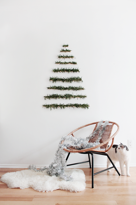 DIY Mannequin Christmas Tree, www.livingaftermidnite.com