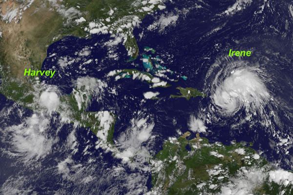 „Irene“ am vergangenen Sonntag über Puerto Rico. Durch den Sturm wurden dort vorübergehend 800.000 Menschen von der Stromversorgung abgeschnitten. (Bild: NASA/NOAA GOES Project)