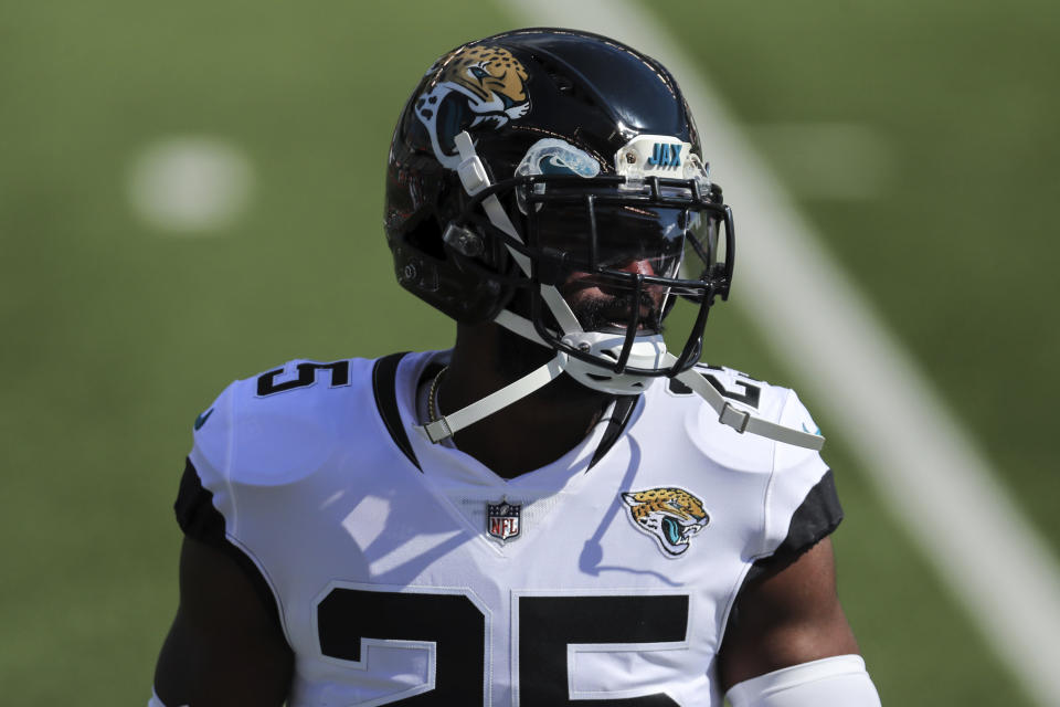 FILE - Jacksonville Jaguars cornerback D.J. Hayden (25) during an NFL football game against the Cincinnati Bengals in Cincinnati, Sunday, Oct. 4, 2020. Hayden was among six people killed early Saturday, Nov. 11, 2023, as a result of a crash at a red light in downtown Houston. (AP Photo/Aaron Doster, File)