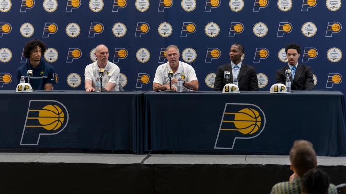 A press conference featuring Kendall Brown (left), Rick Carlisle, Kevin Pritchard, Bennedict Mathurin, and Andrew Nembhard, Friday, June 24, 2022, during the players’ introduction at Ascension St. Vincent Center, the Pacers practice facility. 