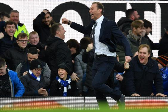 Duncan Ferguson celebrates Everton’s third goal (Getty)