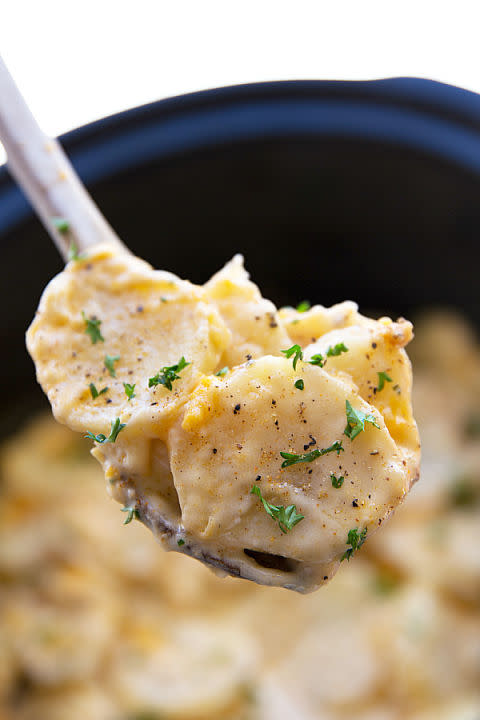 Crockpot Potatoes au Gratin