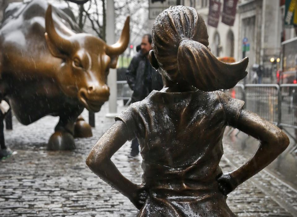 Nicht nur auf der Wall Street bieten Mädchen der Geschäftswelt die Stirn. (Bild: AP)
