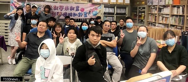 揮別迷惘，基隆未升學未就業青少年選擇雙青方案的「歸巢」，重新踏入人生正途，學習快樂。（記者簡麗春攝）