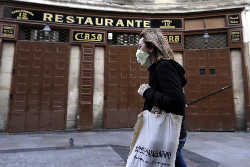 Las medidas del Gobierno destinadas a ayudar a los autónomos a sobrellevar la crisis del coronavirus no convencen a la mayoría del sector. (Foto: AP Photo/Manu Fernandez)