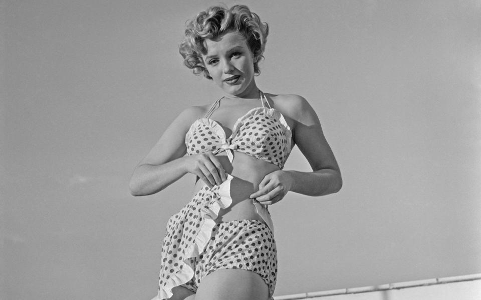 Noch bevor sie ihren Durchbruch in Hollywood feierte: Marilyn Monroe in einem Polka-Dot-Bikini 1951. (Bild: Archive Photos/Getty Images)