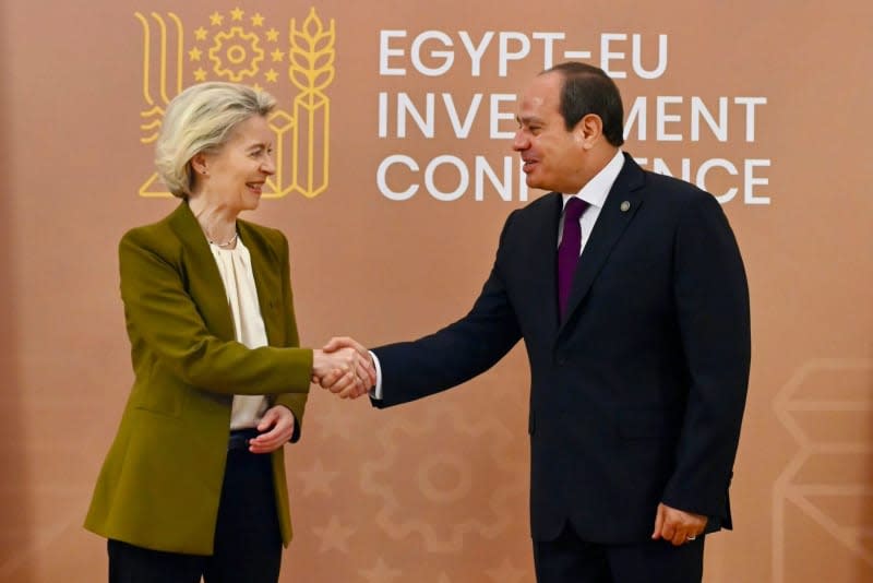 Egyptian President Abdel Fattah El-Sisi receives European Commission President Ursula von der Leyen ahead of the Egypt-EU Investment Conference. Dati Bendo/European Commission/dpa
