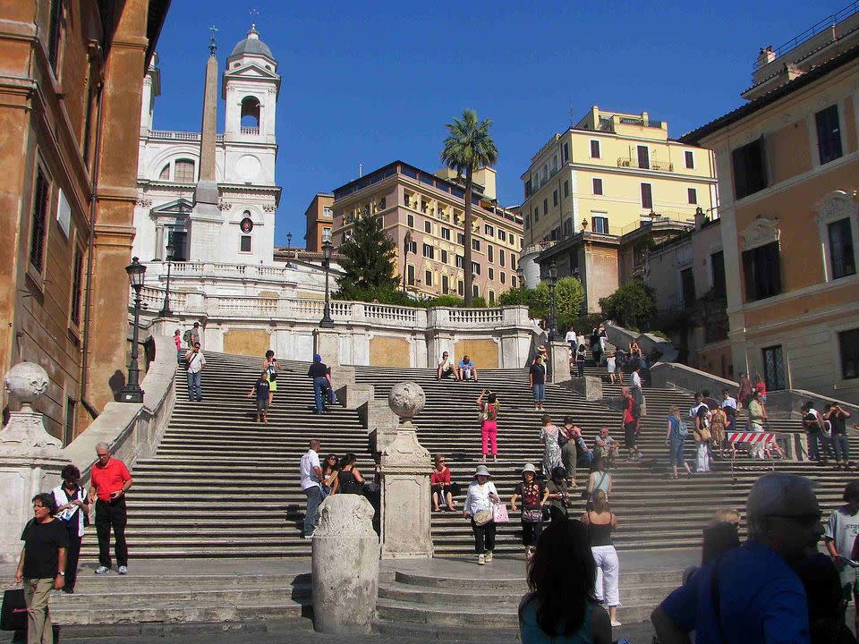 The Spanish Steps climb is a steep slope with 138 steps. Source: Wikimedia commons