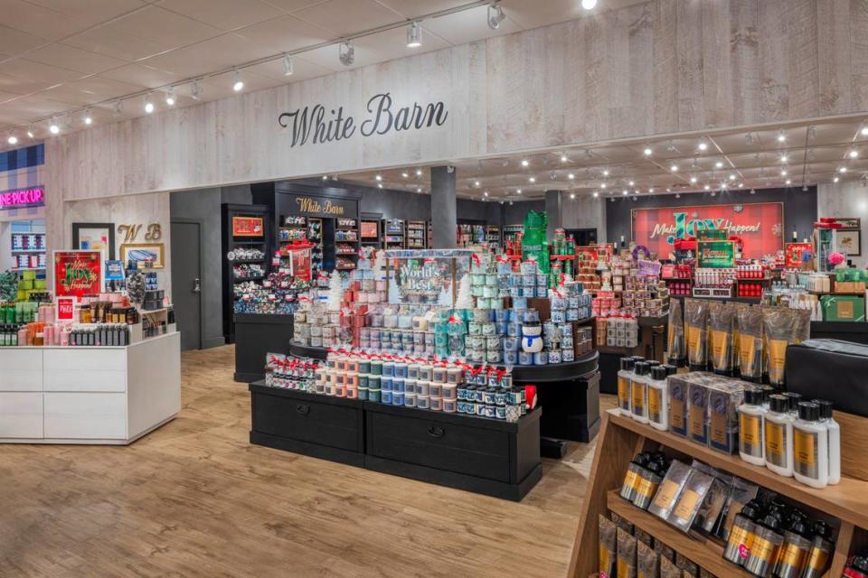 A new White Barn Candle Company store is advertised as “coming soon” on the Tacoma Mall store roster page online.