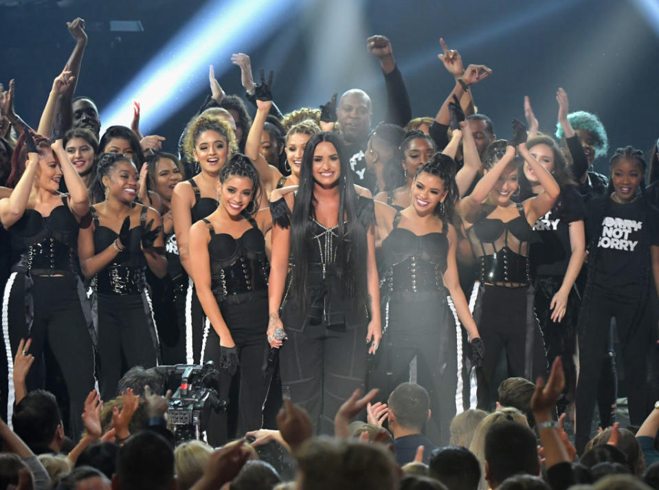 Gallery: Onstage at the 2017 American Music Awards