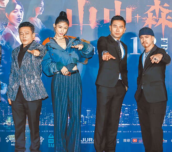 李康生（左起）、李千娜、謝承均、黃遠等演員合體現身首映會，（粘耿豪攝）