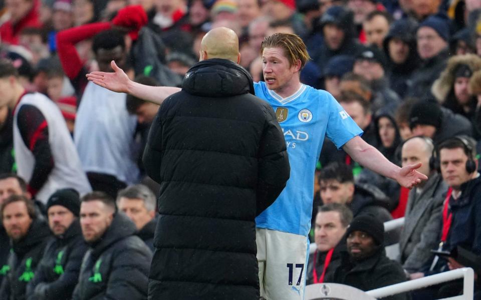 Kevin De Bruyne rows with Guardiola after being substituted